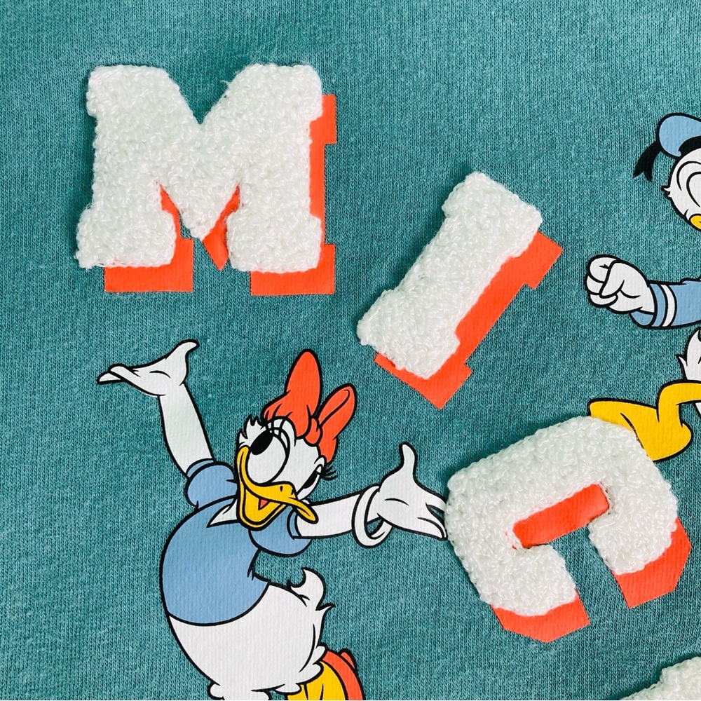Hybrid Apparel Disney Mickey & Friends Graphic Sweatshirt Fleece Green (Size S) - Picture 3 of 11